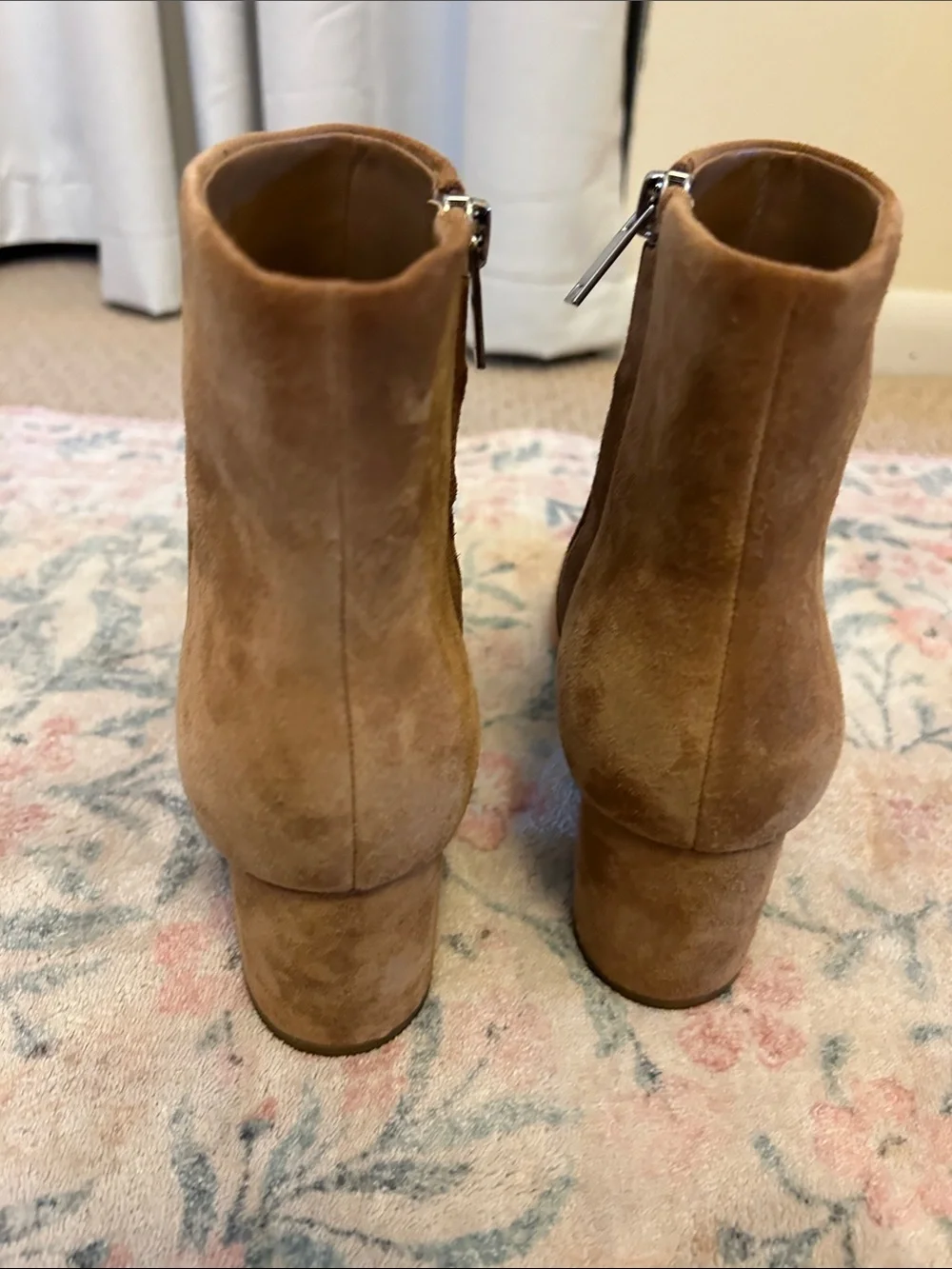 💕Marc Fisher Women's Suede Ankle Booties in Camel with Side Zip💕 - Picture 4 of 9